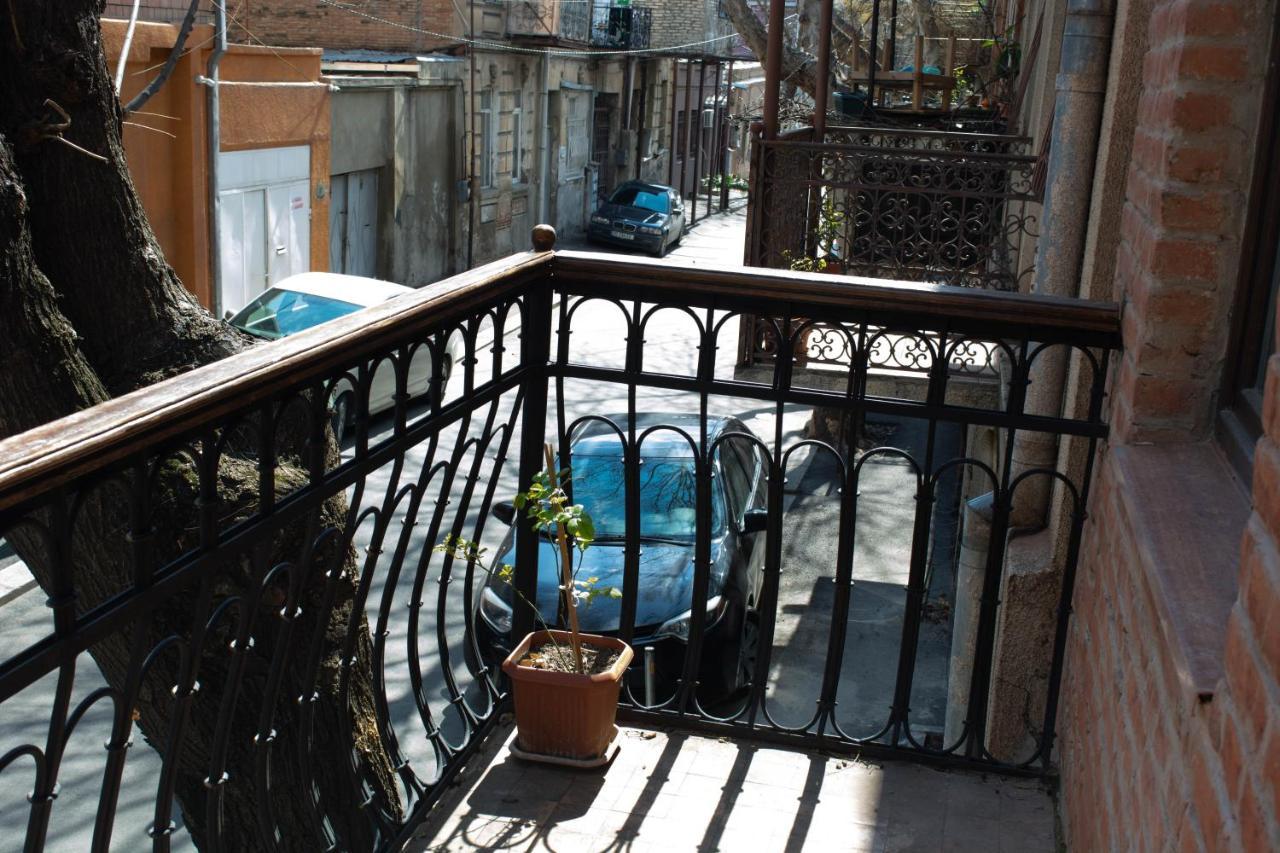 Sunflower Hotel Tbilisi Buitenkant foto