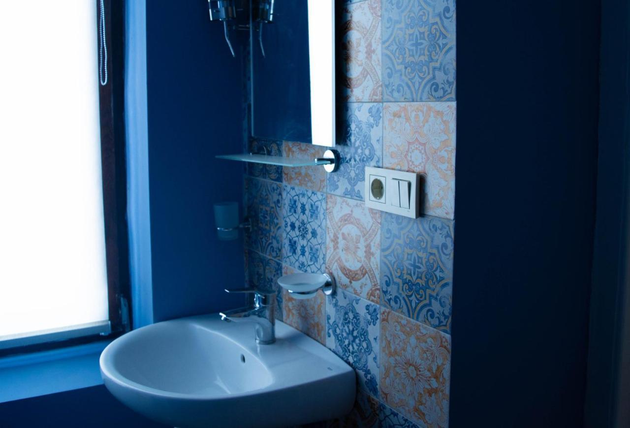 Sunflower Hotel Tbilisi Buitenkant foto