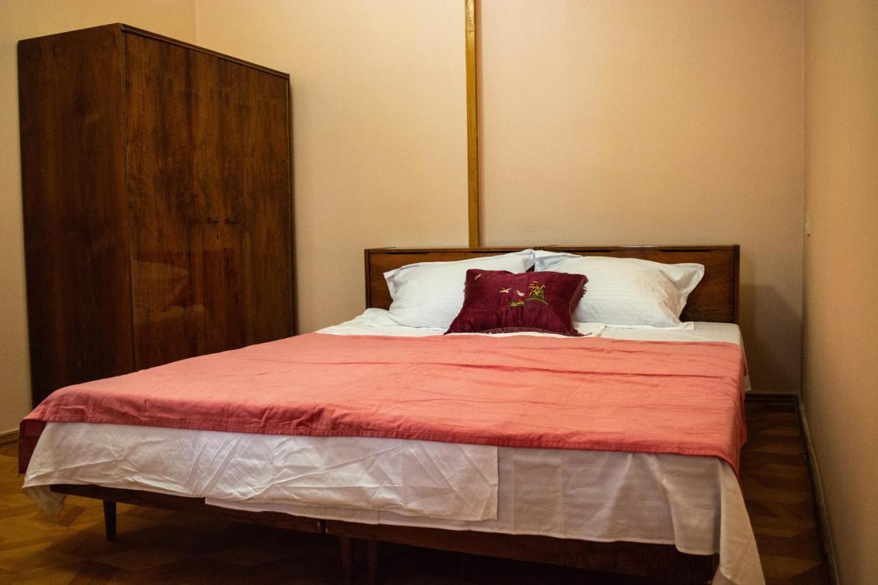 Sunflower Hotel Tbilisi Buitenkant foto