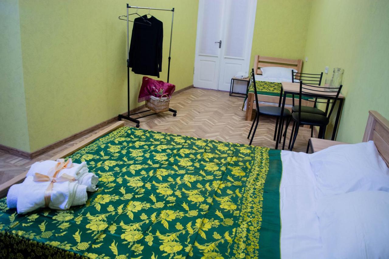 Sunflower Hotel Tbilisi Buitenkant foto