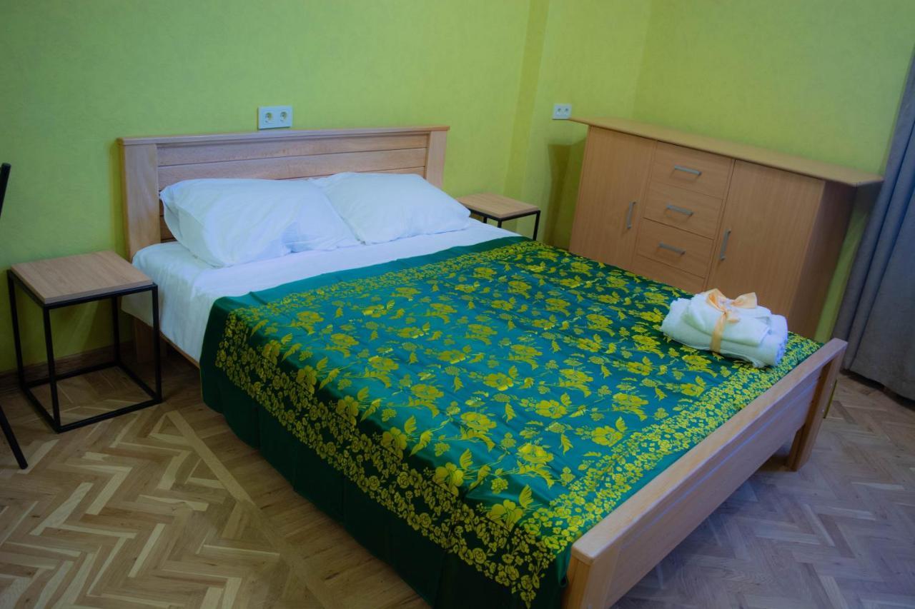 Sunflower Hotel Tbilisi Buitenkant foto