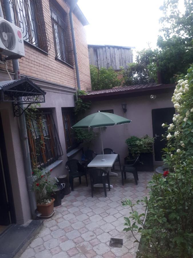 Sunflower Hotel Tbilisi Buitenkant foto