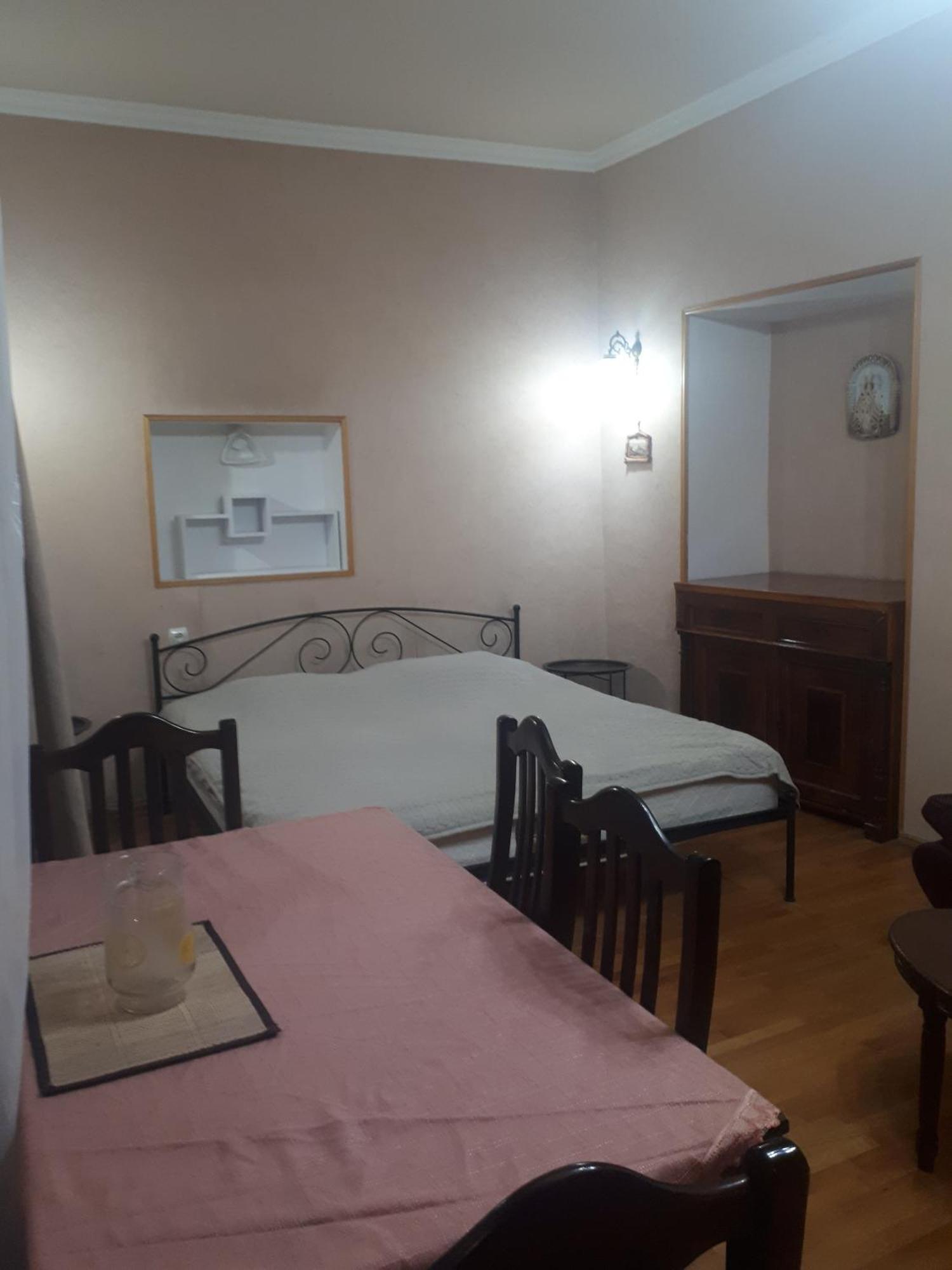 Sunflower Hotel Tbilisi Buitenkant foto